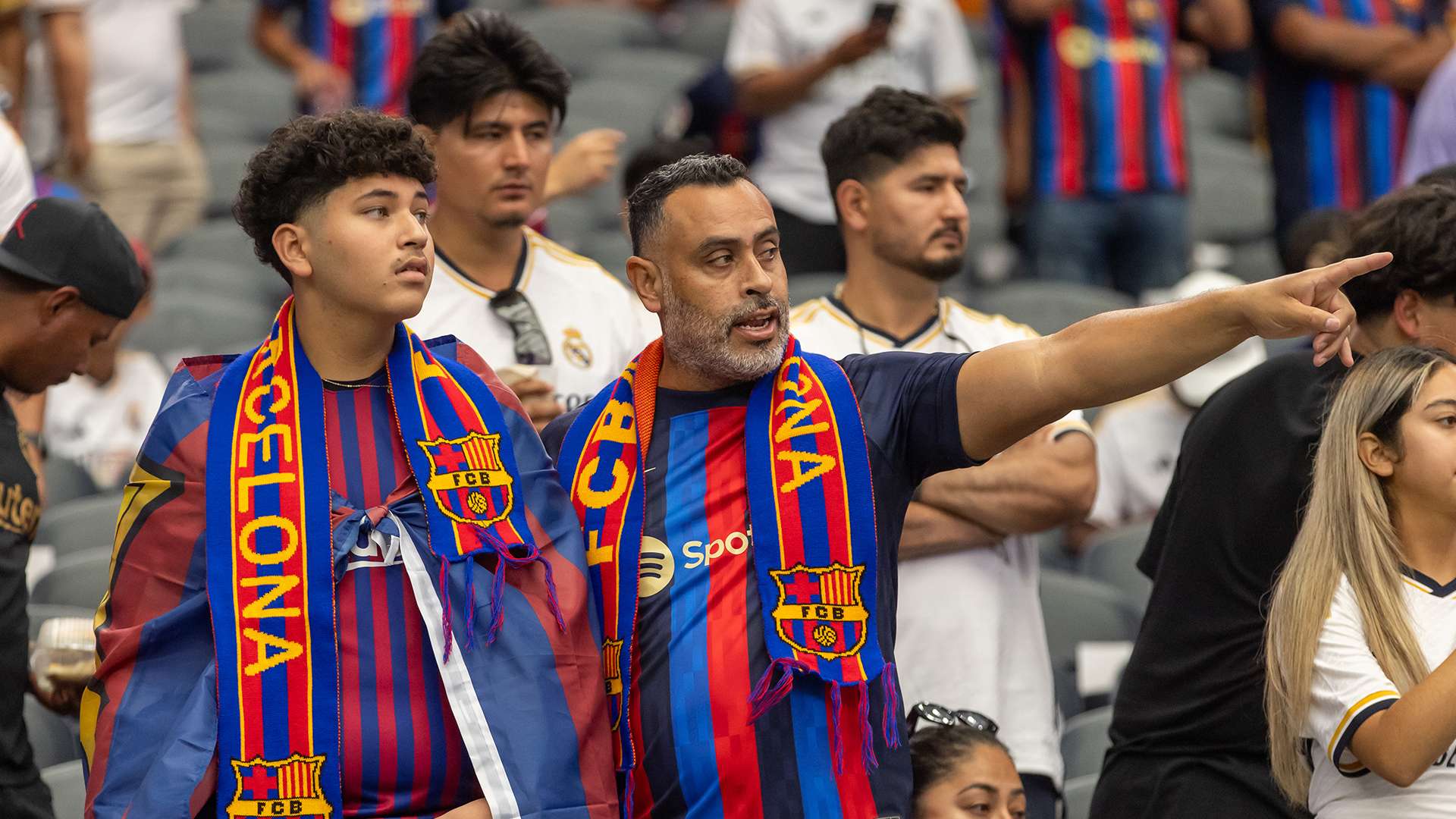 曼城更是其 曼城更是其